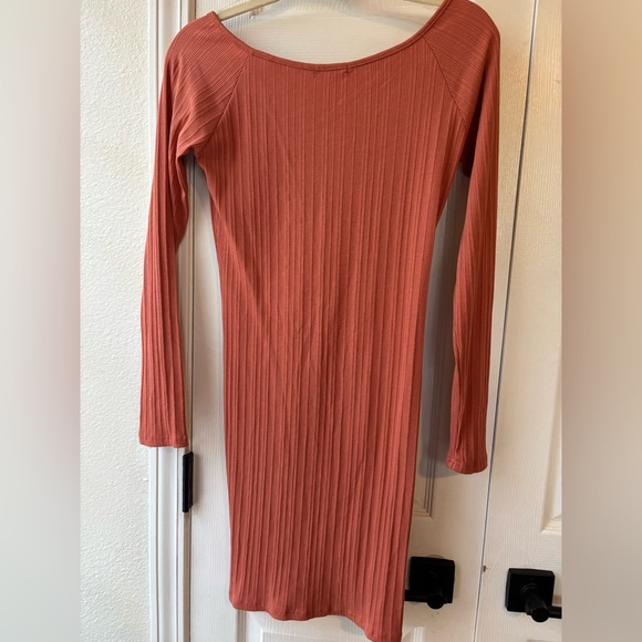 Large Heart & Hips Ribbed V Neck Bodycon Oat Coral Peach Long Sleeve - Picture 6 of 9